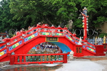HONG KONG, Hong Kong Island, Repulse Bay, Kwun Yam shrine, Longevity Bridge, HK2321JPL