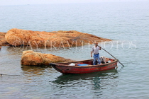 HONG KONG, Hong Kong Island, Stanley, fisherman in small boat, HK2265JPL