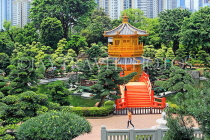 HONG KONG, Kowloon, Nan Lian Garden, Pavilion of Absolute Perfection & Zi-Wu Bridge, HK1019JPL