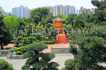 HONG KONG, Kowloon, Nan Lian Garden, Pavilion of Absolute Perfection & Zi-Wu Bridge, HK1020JPL