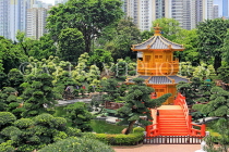 HONG KONG, Kowloon, Nan Lian Garden, Pavilion of Absolute Perfection & Zi-Wu Bridge, HK1022JPL