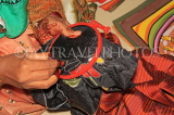 INDIA, West Bengal, crafts, embroidery, worker sewing, IND1577JPL