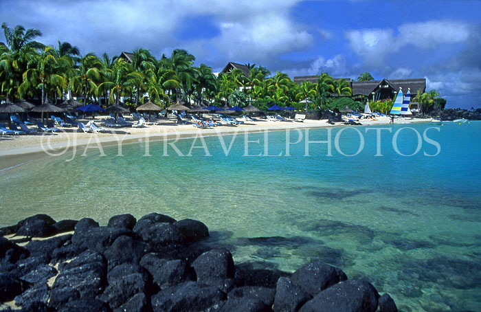 MAURITIUS, North Coast and beach (near Grand Bay), MRU215JPL