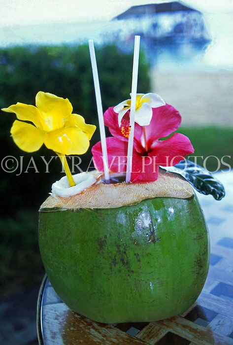 MAURITIUS, cocktail served in coconut, MRU282JPL