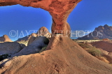 NAMIBIA, Damaraland, Spitzkoppe Mountains through an arch, NAM165JPL