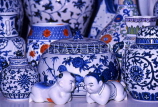 SINGAPORE, Chinatown, Ming Pottery (made in Ming Dynasty style), SIN166JPL
