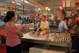 SINGAPORE, Chinatown Complex Wet Market, fish and seafood stalls, SIN889JPL