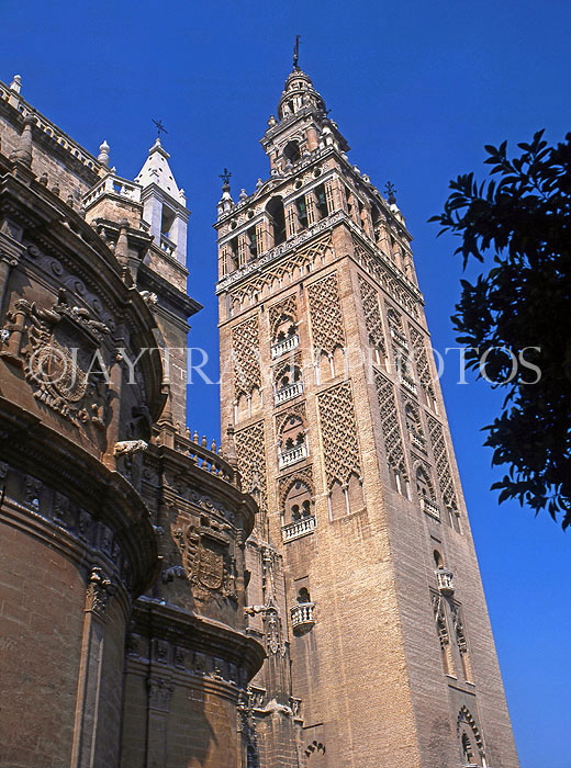 SPAIN, Andalucia, SEVILLE, Gothic Cathedral, Giralda Tower (Arabic minaret), SPN729JPL