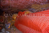 SRI LANKA, Kandy area, Degaldoruwa Cave Temple, Shrine Room, reclining Budda statue, SLK315JPL
