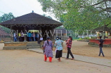 SRI LANKA, Pilimathalawa (nr Kandy), Embekke Devalaya, worshippers at the Drummers Hall, SLK4101JPL