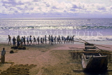 SRI LANKA, south coast, Beruwela, fishermen hauling in nets, SLK343JPL