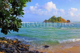 SRI LANKA, south coast, Weligama area, coastal view and and small island, SLK4807JPL