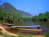 THAILAND, Kanchanaburi, Kwai Noi River and longtail boat, THA818JPL