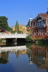 UK, Kent, TONBRIDGE, Tonbridge Castle and the Big Bridge over River Medway, UK13280JPL