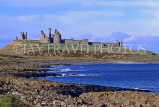 UK, Northumberland, Dunstanburg Castle and coast, UK6125JPL