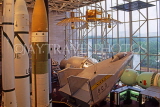 USA, WASHINGTON DC, National Air & Space Museum, visitors entering 'Skylab' exhibit, US4010JPL