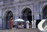 USA, WASHINGTON DC, musicians performing at steps of Library of Corgress, WAS426JPL